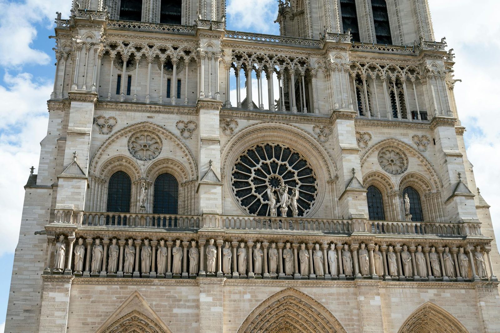 Paris Notre Dame Tour History Secrets The Rebirth Of A Legen