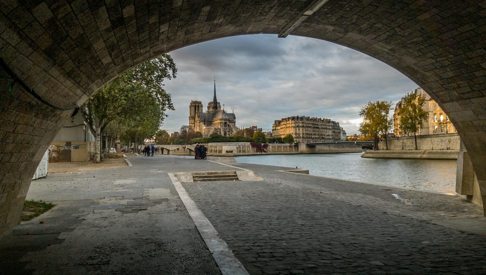 Notre Dame Outdoor Walking Tour Not Inside